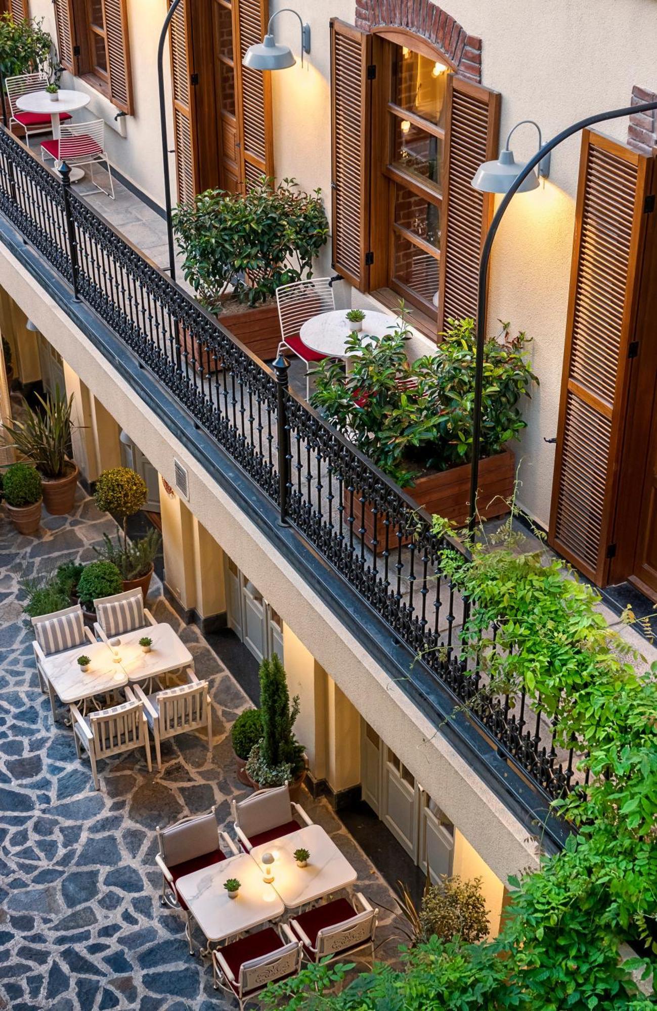 Ecole St. Pierre Hotel Istanbul Exterior foto