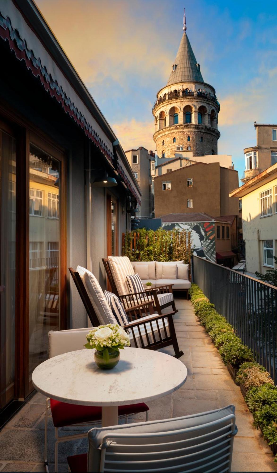 Ecole St. Pierre Hotel Istanbul Exterior foto